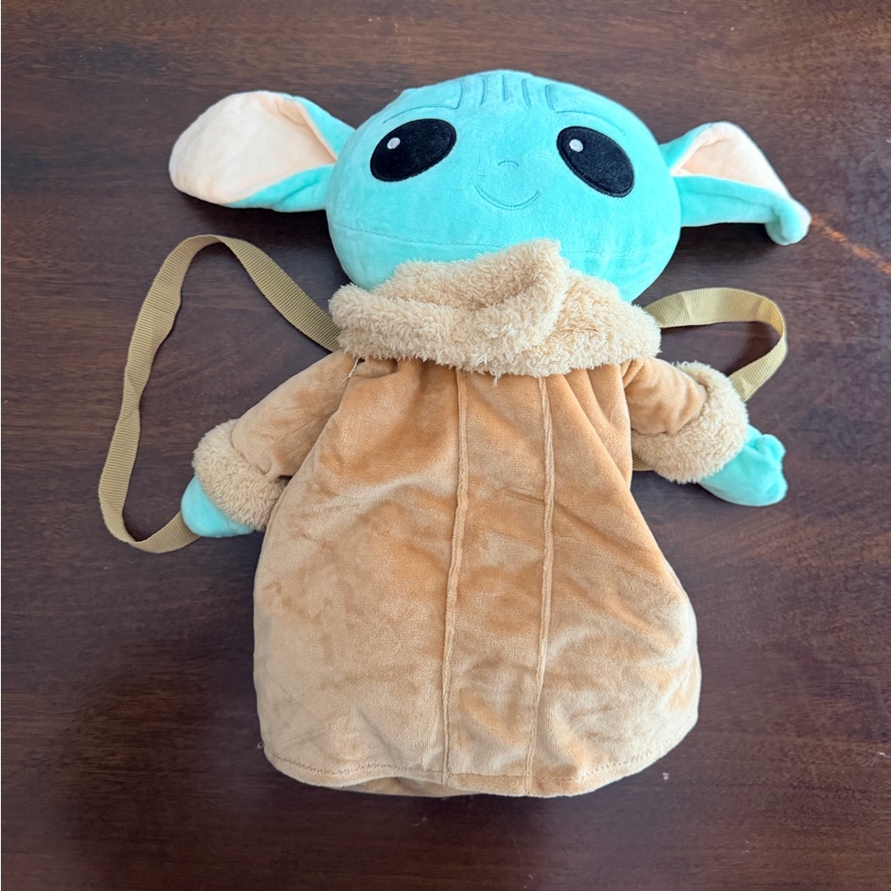 🏷 Mandalorian Baby Yoda Backpack